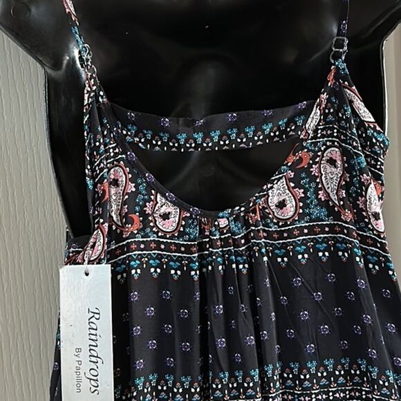 BLACK Slip Cut Out Maxi Dress
Raindrops by Papillon V-Neck Brat Summer Md NWT - Picture 12 of 16